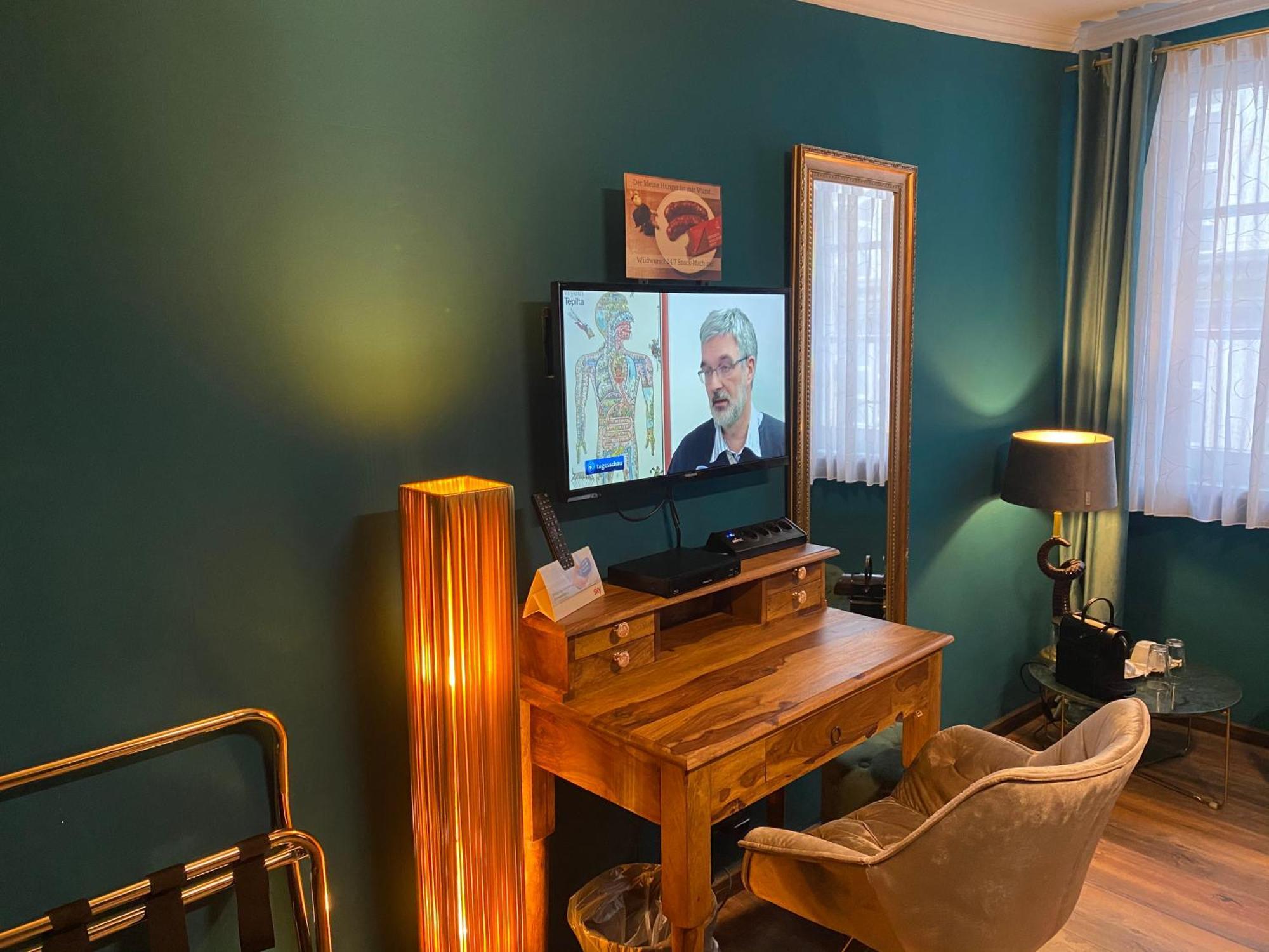 Boutique Hotel & Bio Wirtshaus Schwarzer Bock أنسباخ المظهر الخارجي الصورة