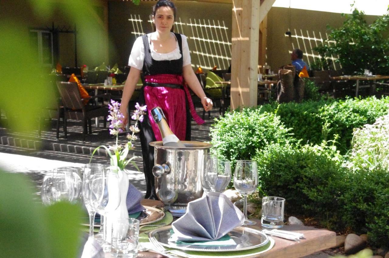 Boutique Hotel & Bio Wirtshaus Schwarzer Bock أنسباخ المظهر الخارجي الصورة
